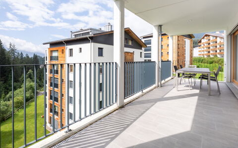 Taviarna Laax 1.9: Udvej, Estate, Hacienda, Altan, Ferieby, Svømmepøl, Hotel, Badeby, Landscaping