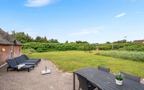 Janne - from the Sea: Udvej, Estate, Hacienda, Altan, Ferieby, Svømmepøl, Hotel, Badeby, Landscaping