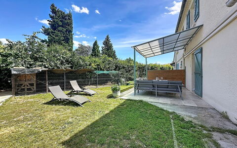 La Villa Soleya: Udvej, Estate, Hacienda, Altan, Ferieby, Svømmepøl, Hotel, Badeby, Landscaping