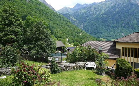 Casa Töira: Udvej, Hotel, Ferieby