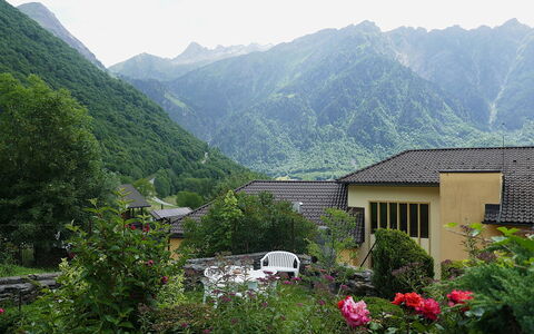 Casa Töira: Udvej, Hotel, Ferieby