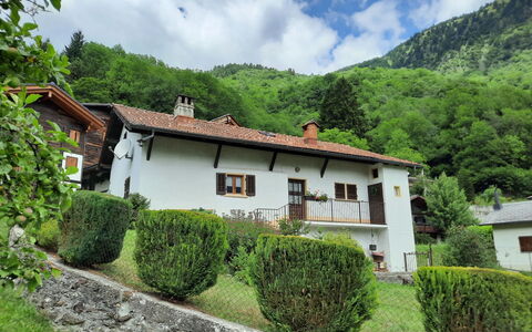 Casa Töira: Udvej, Hotel, Ferieby