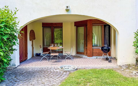 Runca 752: Udvej, Hotel, Ferieby