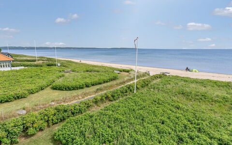 Wiebke - 50M from the Sea: Himmel, Blå, Naturligt Miljø, Sky, Horisont, Sommer, Landskab, Kyst, Hav, Coastal Og Oceaniske Landskabsformer
