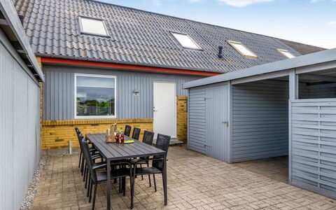 Lotte - 1.5Km from the Sea: Udvej, Hotel, Ferieby