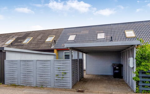 Lotte - 1.5Km from the Sea: Udvej, Hotel, Ferieby