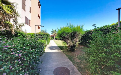 Le Tropique: Udvej, Hotel, Ferieby