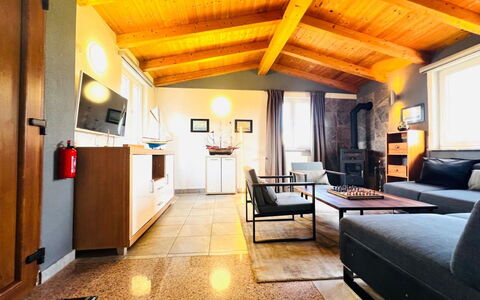 Larisa: Udvej, Hotel, Ferieby