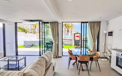 Sand, Sea and Love: Lejlighed, Skygge, Altan, Hotel, Udvej, Eco Hotel, Udendørs Møbler, Penthouselejlighed, Villa
