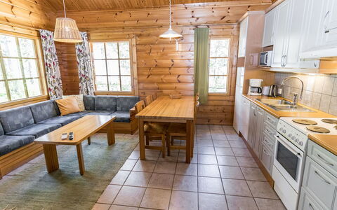 Lokki: Træ, Etage, Gulvbelægning, Sommerhus, Bejdse, Hårdttræ, Loft, Bjælkehytte, Trægulve, Planke