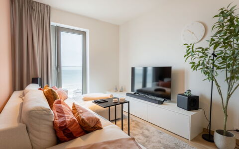 Oostende 937: Møbel, Indretning, Gulvbelægning, Etage, Træ, Værelse, Lejlighed, Stue, Belysning, Television