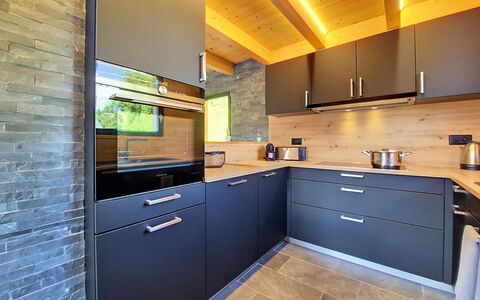 Chalet le Bleusy: Køkken, Countertop, Træ, Gulvbelægning, Cabinetry, Indretning, Køkken Apparat, Møbel, Etage, Større Bandage