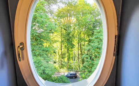 Villa Emma und Lotte: Træ, Møbel, Stol, Hav, Lejlighed, Altan, Ocean, Skygge, Udendørs Møbler, Bejdse