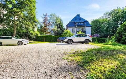 Villa Emma und Lotte: Træ, Møbel, Stol, Hav, Lejlighed, Altan, Ocean, Skygge, Udendørs Møbler, Bejdse