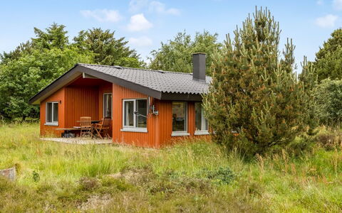 Tuija - 2.8Km from the Sea: Træ, Møbel, Stol, Hav, Lejlighed, Altan, Ocean, Skygge, Udendørs Møbler, Bejdse