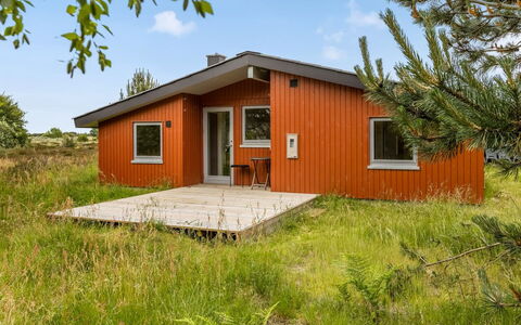 Tuija - 2.8Km from the Sea: Træ, Møbel, Stol, Hav, Lejlighed, Altan, Ocean, Skygge, Udendørs Møbler, Bejdse