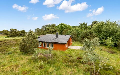 Tuija - 2.8Km from the Sea: Træ, Møbel, Stol, Hav, Lejlighed, Altan, Ocean, Skygge, Udendørs Møbler, Bejdse