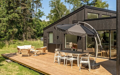 Adrian - 500M from the Sea: Træ, Dæk, Hårdttræ, Sommerhus, Garden Bygninger, Planke, Sidespor, Bejdse, Veranda, Skygge