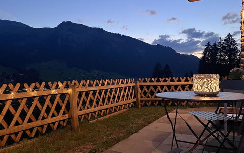 Chez Teddy Ug: Bakke, Bjergkæde, Hill Station, Dal, Alps, Kam, Altan, Hegn, Bejdse, Lærk