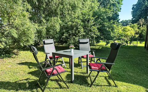 Schlönis Koppelblick: Møbel, Udendørs Møbler, Stol, Bord, Udendørs Bord, Have, Foldestol, Gårdhave, Lawn, Gård