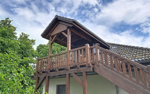 Schlönis Koppelblick: Svømmepøl, Boligområde, Thermae, Udvej, Kompositmateriale, Fritid, Estate, Kunstgræs, Hacienda, Villa
