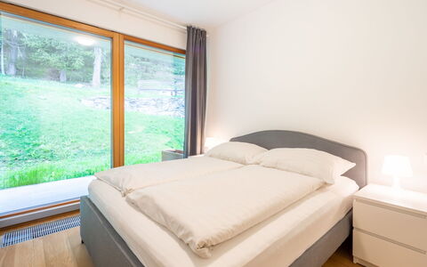 Cuolm Liung Apt. 52: Indretning, Soveværelse, Seng, Værelse, Bed Frame, Sengetøj, Sengetøj, Loft, Sengetøj, Pude
