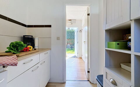 Wiek 200: Gulvbelægning, Træ, Indretning, Køkken, Etage, Countertop, Cabinetry, Køkken Apparat, Loft, Hjem