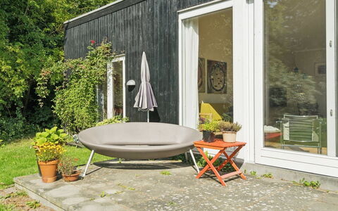 Verna - 450M from the Sea: Møbel, Stol, Indretning, Bord, Værelse, Bejdse, Altan, Loft, Eco Hotel, Hårdttræ