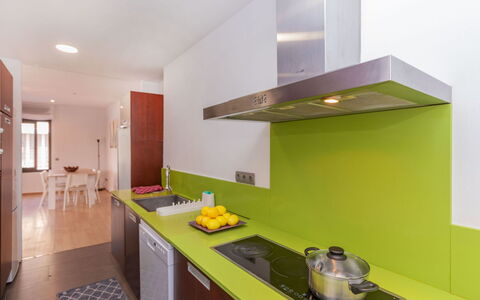 Matilde: Møbel, Stol, Indretning, Bord, Værelse, Bejdse, Altan, Loft, Eco Hotel, Hårdttræ