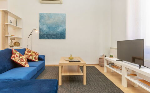 Matilde: Møbel, Stol, Indretning, Bord, Værelse, Bejdse, Altan, Loft, Eco Hotel, Hårdttræ