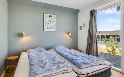 Andriette - 50M from the Sea: Soveværelse, Seng, Etage, Sengetøj, Sengetøj, Hjem, Sengetøj, Bed Frame, Loft, Dagslys