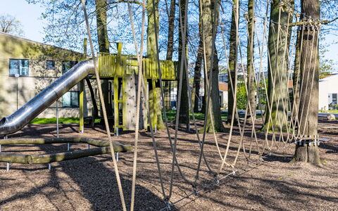 Krosse Krabbe: Boligområde, Lejlighed, Estate, Udvej, Mansion, Altan, Villa, Svømmepøl