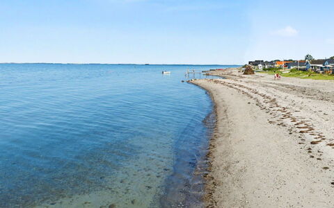 Evdokija - 50M from the Sea: Vand, Krop Af Vand, Kyst, Strand, Coastal Og Oceaniske Landskabsformer, Hav, Kyst, Sommer, Fritid, Ocean