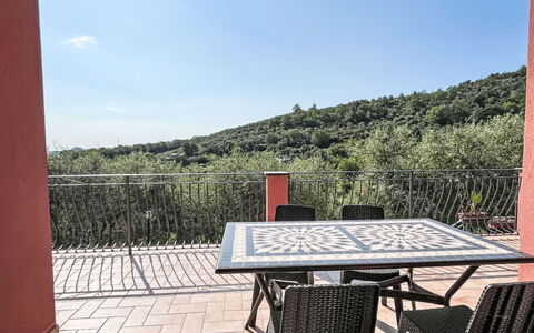 Orto di Silvia: Boligområde, Lejlighed, Estate, Udvej, Mansion, Altan, Villa, Svømmepøl