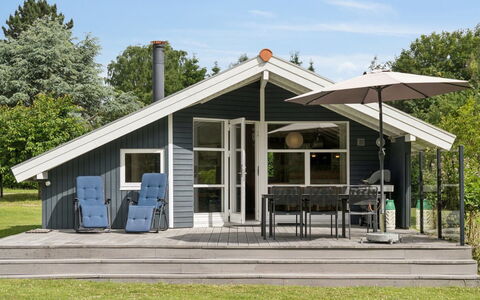 Naninja - 680M from the Sea: Sommerhus, Skygge, Hårdttræ, Sidespor, Veranda, Planke, Udvej, Garden Bygninger, Dæk, Udendørs Møbler
