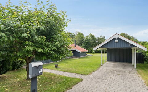 Naninja - 680M from the Sea: Tag, Hjem, Lawn, Sommerhus, Skygge, Indkørsel, Have, Garden Bygninger, Gård, Sidespor