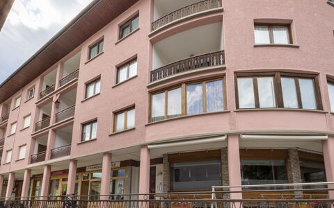 Bormio 37: Lejlighed, Arkitektur, Boligområde, Ejerlejlighed, Kompositmateriale, Urban Design, Altan, Blandet Brug, Skygge