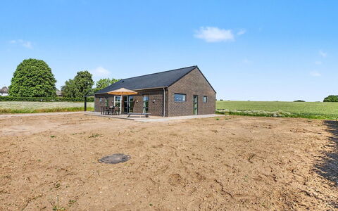 Iolani - 2.2Km from the Sea: Tag, Landdistrikt, Land Lot, Sommerhus, Stuehus, Lade, Skur, Farm, Meteorologisk Fænomen, Garden Bygninger