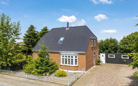 Melba - 13Km from the Sea