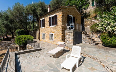 Casetta Pantasina: Hjem, Hus, Dør, Sommerhus, Estate, Flise, Stenmur, Veranda, Villa, Gård