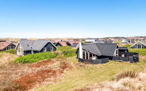 Eldmar - 500M from the Sea: Tag, Sommerhus, Arkitektur, Hjem, Hus, Landdistrikt, Land Lot, Hældning, Sidespor, Prærie