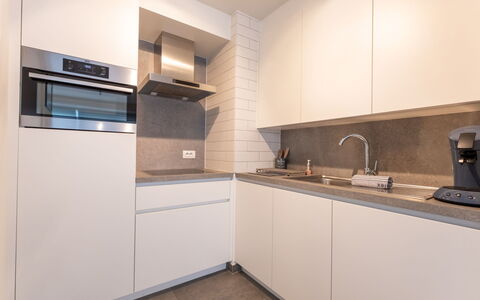 Cosy @ Sea: Køkken, Countertop, Indretning, Gulvbelægning, Køkken Apparat, Træ, Cabinetry, Større Bandage, Loft, Etage