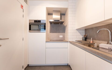 Cosy @ Sea: Køkken, Countertop, Indretning, Gulvbelægning, Køkken Apparat, Træ, Større Bandage, Etage, Cabinetry, Loft