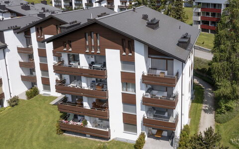 Casa Curnera 8: Boligområde, Lejlighed, Ejerlejlighed, Sne, Vinter, Bjerglandsby, Glacial Landskabsform, Altan, Alps