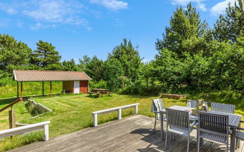 Oke - 1.2Km from the Sea: Busk, Land Lot, Sommerhus, Hårdttræ, Have, Planke, Dæk, Bejdse, Landscaping, Gård