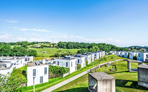 Alturan: Møbel, Køkken & Spisebord, Stol, Etage, Hav, Altan, Ocean, Udvej, Eco Hotel, Spisestue