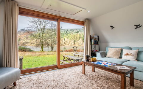 Loch Oich View (Lodge 6): Møbel, Køkken & Spisebord, Stol, Etage, Hav, Altan, Ocean, Udvej, Eco Hotel, Spisestue