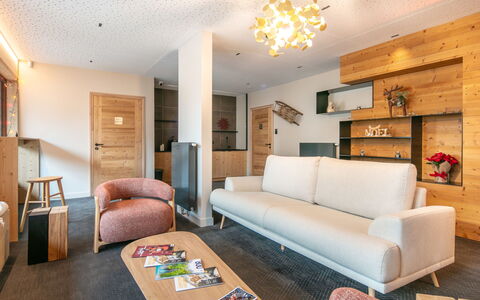 Vaujany 125: Familie Bil, Lejlighed, Luksus Køretøj, Stor Mellemklassebil, Parkering, Sedan, Kompakt Bil, Bybil