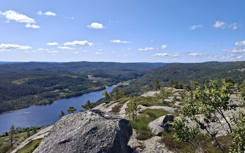 Hellebu: Bjergrige Landskabsformer, Bjerg, Bakke, Highland, Ødemark, Landskab, Terræn, Rots, Tarn, Faldt