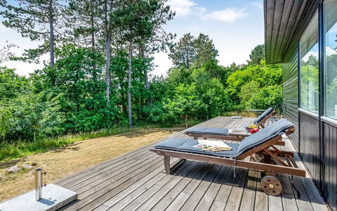 Tabetha - 800M from the Sea: Træ, Hårdttræ, Trægulve, Dæk, Planke, Have, Skygge, Eco Hotel, Bejdse, Udendørs Møbler